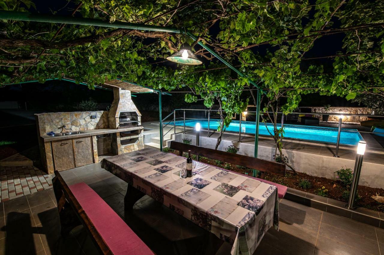 Holiday Home Mara Fondole Luaran gambar