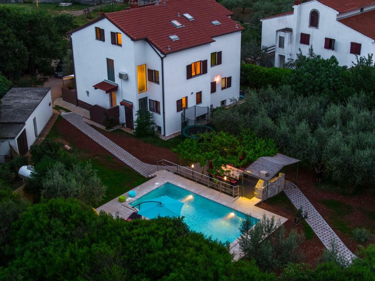 Holiday Home Mara Fondole Luaran gambar