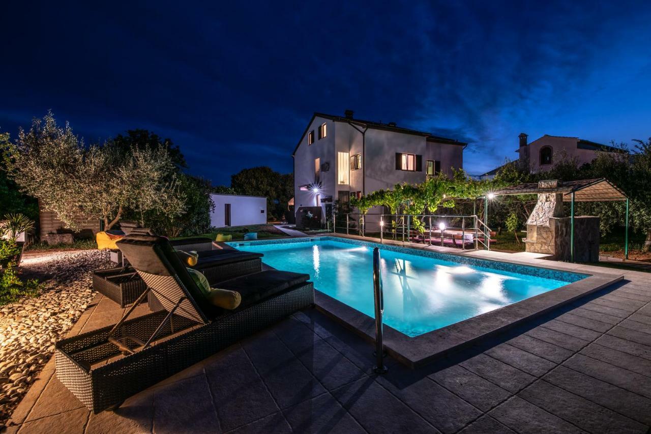 Holiday Home Mara Fondole Luaran gambar